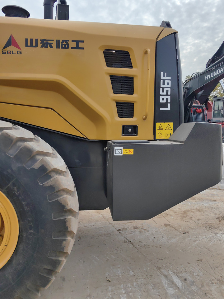 SDLG 956F 958L 958F 968L 968F - Încărcător frontal pe pneuri: Foto 5 SDLG 956F 958L 958F 968L 968F - Încărcător frontal pe pneuri: Foto 5