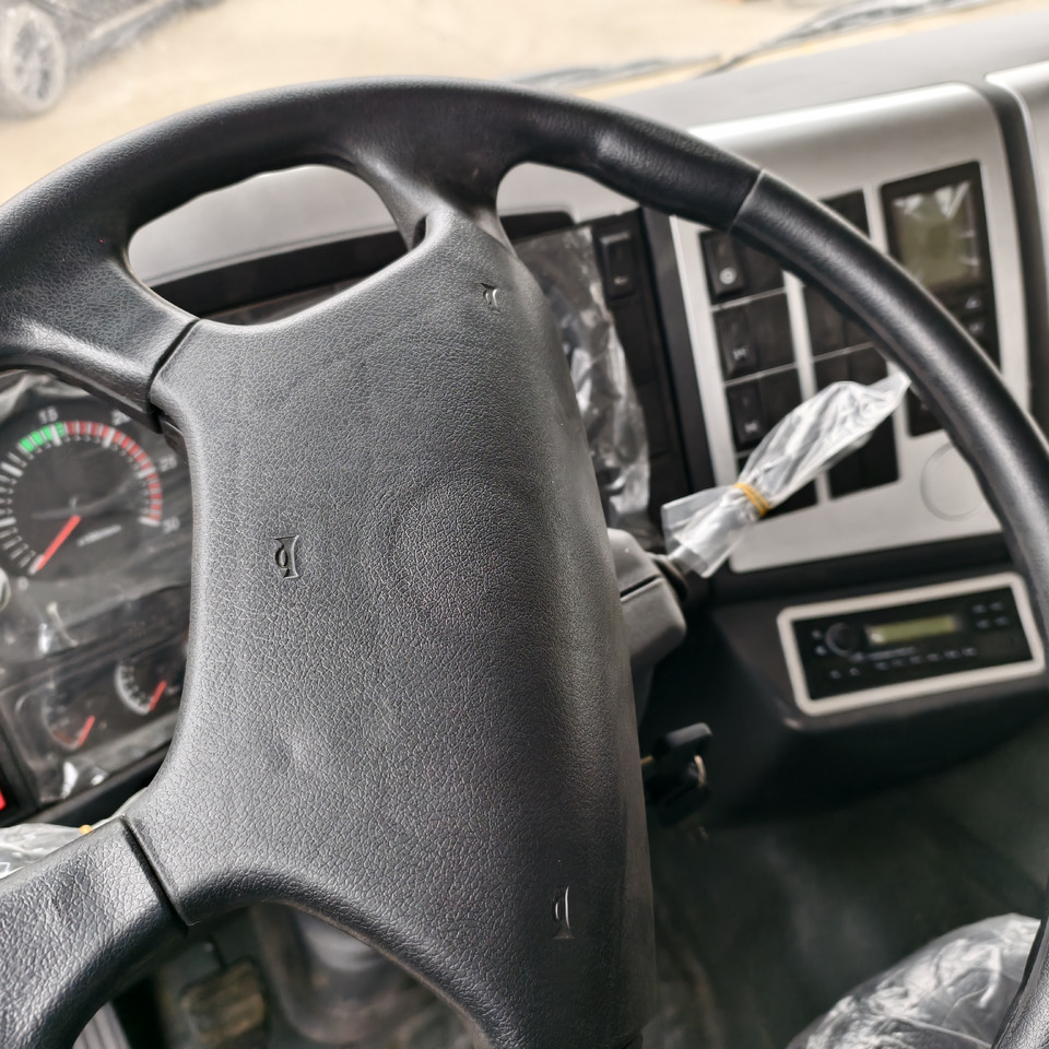 SHACMAN F3000 6*4 - Camion basculantă: Foto 4 SHACMAN F3000 6*4 - Camion basculantă: Foto 4