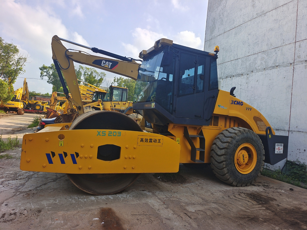 XCMG XS203J - Cilindru compactor pentru asfalt: Foto 3 XCMG XS203J - Cilindru compactor pentru asfalt: Foto 3