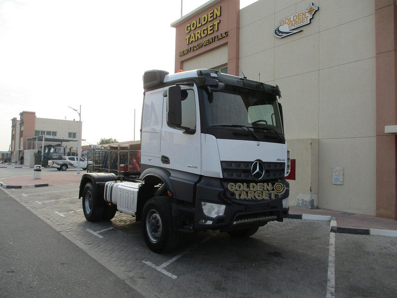Mercedes-Benz Arocs 2045 - Camion: Foto 1 Mercedes-Benz Arocs 2045 - Camion: Foto 1