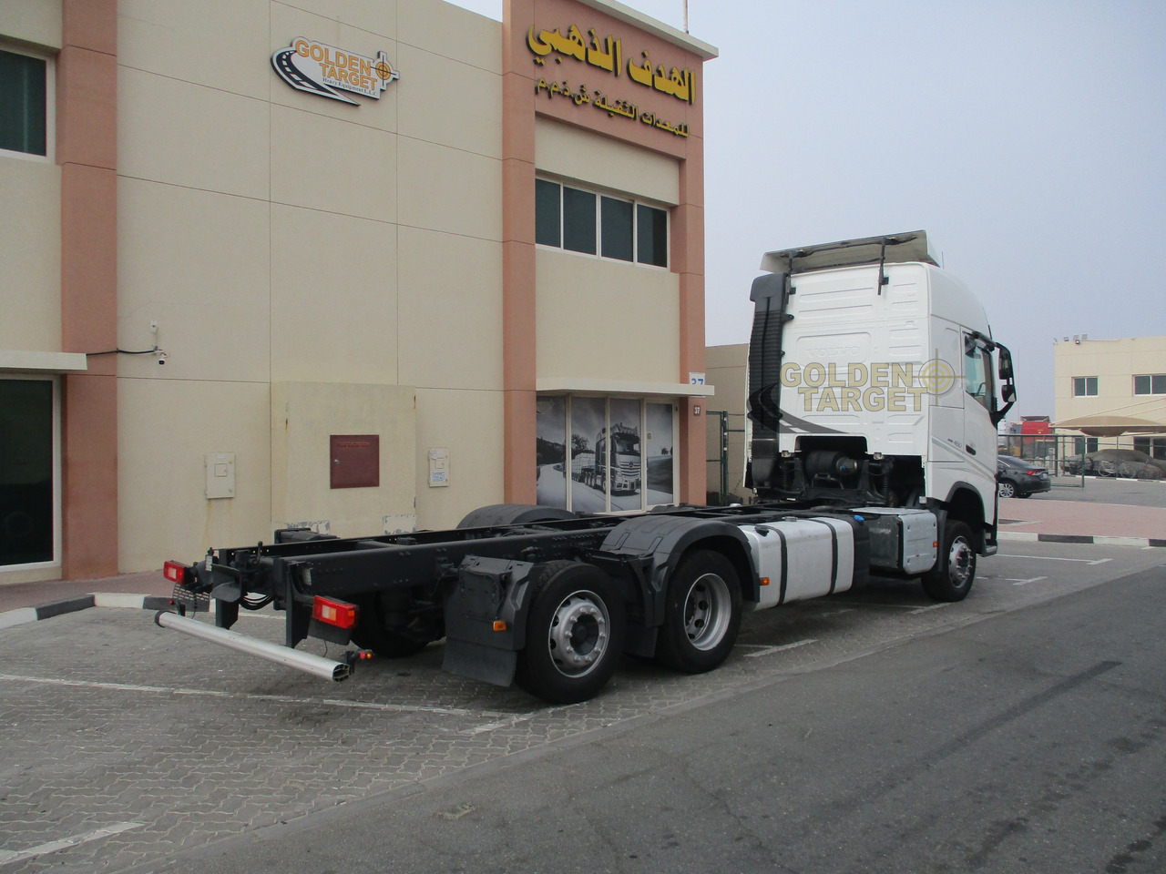Volvo FH460 6×2 Chassis - Camion şasiu: Foto 3 Volvo FH460 6×2 Chassis - Camion şasiu: Foto 3