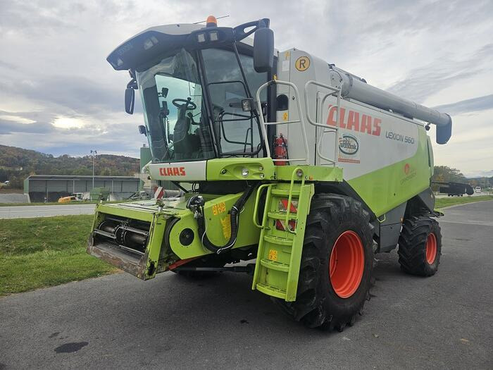 Claas Lexion 560 - Combină de recoltat cereale: Foto 1 Claas Lexion 560 - Combină de recoltat cereale: Foto 1