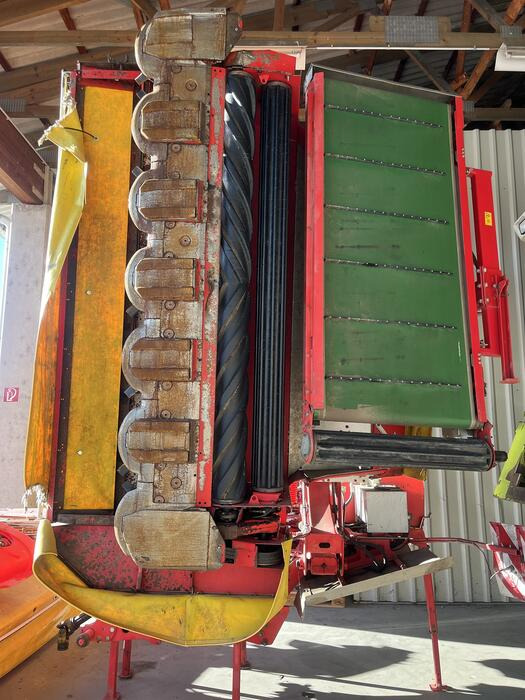 Cositoare Pöttinger NovaCat X 8 RC: Foto 6 Cositoare Pöttinger NovaCat X 8 RC: Foto 6