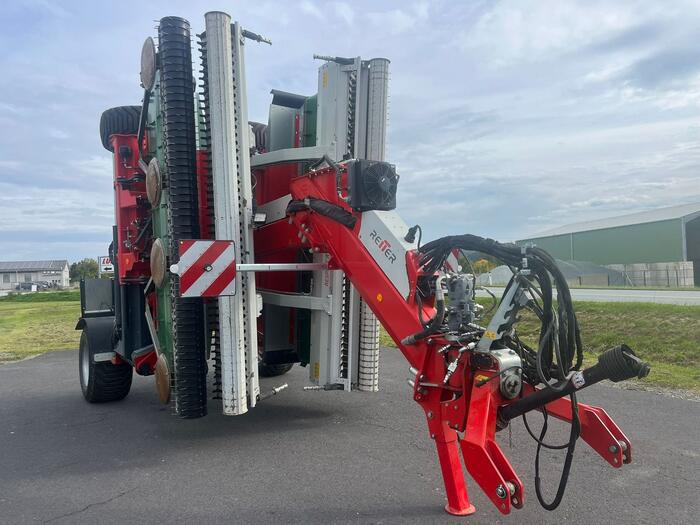 R9 profi Type 820 - Maşină de întors fânul: Foto 3 R9 profi Type 820 - Maşină de întors fânul: Foto 3