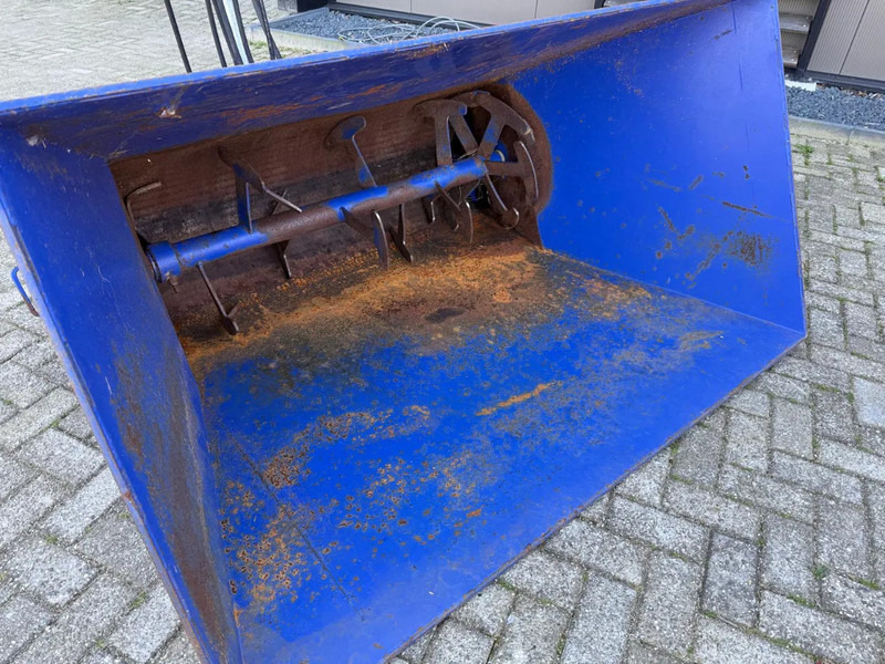 AP DETECH 1800 T instrooibak Zaagselstrooier Instrooimachine Zaagsel DETECH 1800 T instrooibak Zaagselstrooier Instrooimachine Zaag - Utilaje de creştere vite: Foto 2 AP DETECH 1800 T instrooibak Zaagselstrooier Instrooimachine Zaagsel DETECH 1800 T instrooibak Zaagselstrooier Instrooimachine Zaag - Utilaje de creştere vite: Foto 2