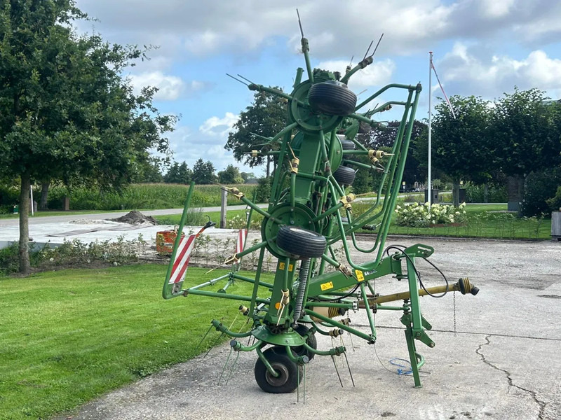 Krone KW 8.82/8 Schudder 8 elements Schudder - Maşină de întors fânul: Foto 3 Krone KW 8.82/8 Schudder 8 elements Schudder - Maşină de întors fânul: Foto 3