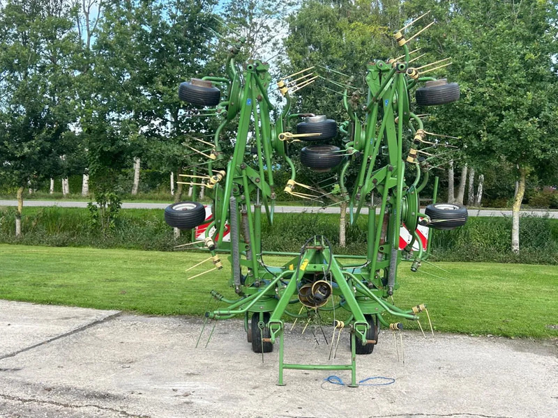 Krone KW 8.82/8 Schudder 8 elements Schudder - Maşină de întors fânul: Foto 2 Krone KW 8.82/8 Schudder 8 elements Schudder - Maşină de întors fânul: Foto 2