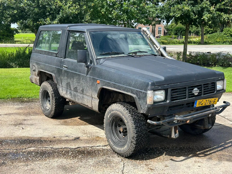 Nissan Patrol Patrol R 2.8 Turbo Diesel GRIJS KENTEKEN YOUNG TIMER - Automobil: Foto 1 Nissan Patrol Patrol R 2.8 Turbo Diesel GRIJS KENTEKEN YOUNG TIMER - Automobil: Foto 1