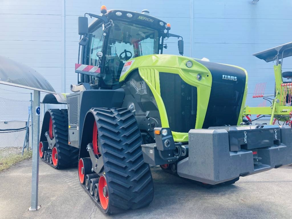 Claas XERION 5000 TRAC TS - Tractor agricol: Foto 1 Claas XERION 5000 TRAC TS - Tractor agricol: Foto 1