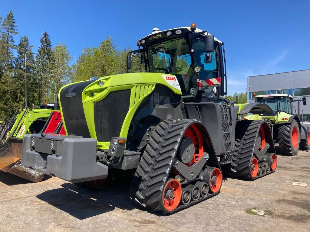 Claas XERION 5000 TRAC TS - Tractor agricol: Foto 1 Claas XERION 5000 TRAC TS - Tractor agricol: Foto 1
