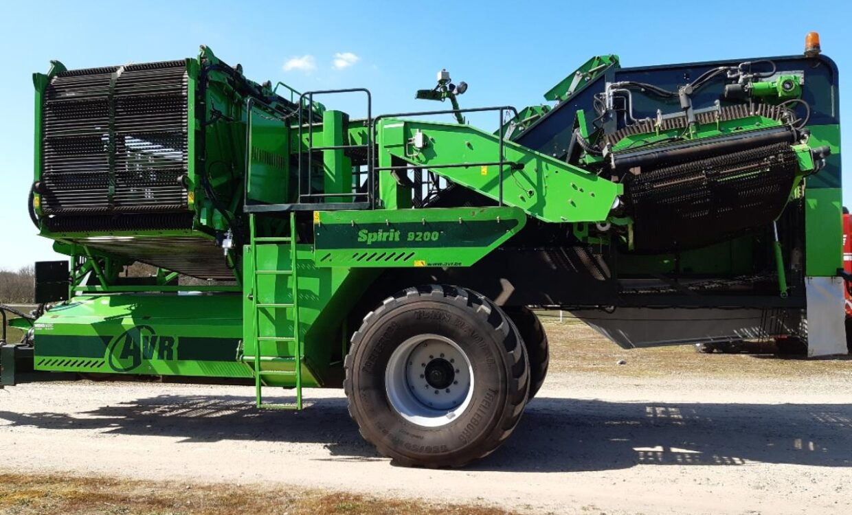 AVR SPIRIT 9200 - Combină de recoltat cartofi: Foto 1 AVR SPIRIT 9200 - Combină de recoltat cartofi: Foto 1