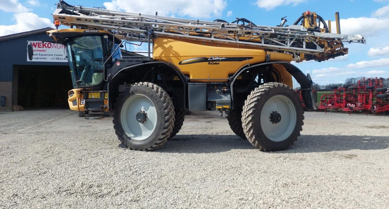 Challenger Rogator 655 B med GPS - Mașină de erbicidat autopropulsata: Foto 3 Challenger Rogator 655 B med GPS - Mașină de erbicidat autopropulsata: Foto 3