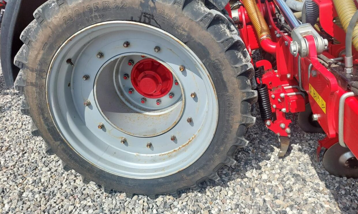 Semănătoare de precizie Horsch Maestro 12 CC: Foto 11 Semănătoare de precizie Horsch Maestro 12 CC: Foto 11