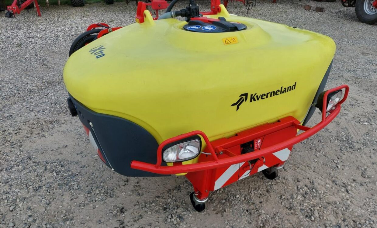 Kverneland iXtra Life 1200L ISO-BUS - Maşină de erbicidat: Foto 2 Kverneland iXtra Life 1200L ISO-BUS - Maşină de erbicidat: Foto 2