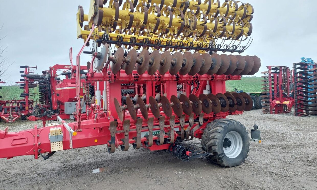 Pöttinger Terradisc 8001 T - Grapă cu discuri: Foto 2 Pöttinger Terradisc 8001 T - Grapă cu discuri: Foto 2