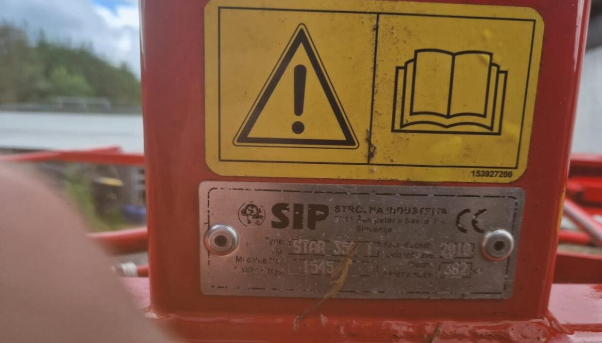 SIP 350 T rive - Maşină de întors fânul: Foto 4 SIP 350 T rive - Maşină de întors fânul: Foto 4