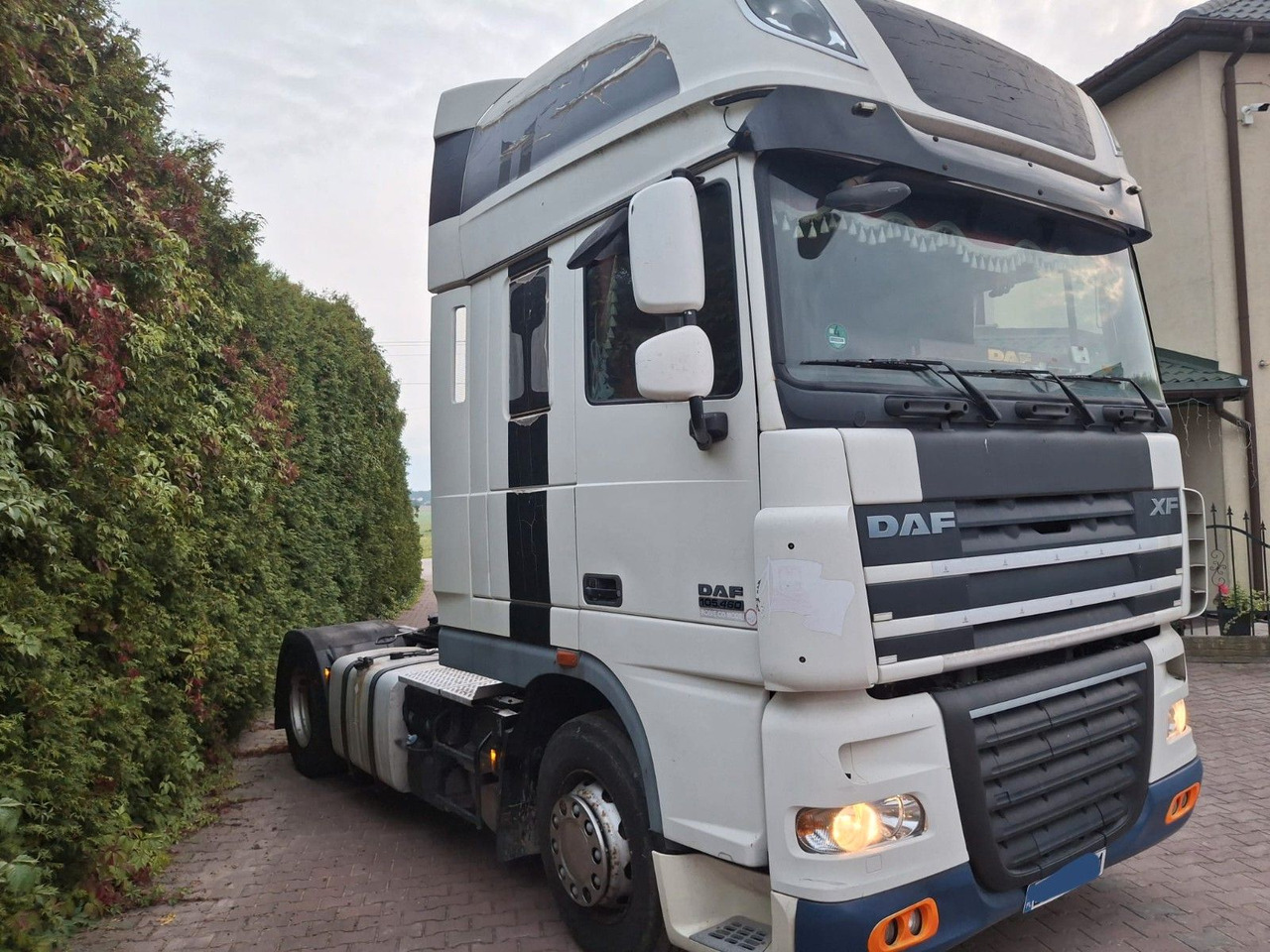 DAF XF 105.460 SSC SuperSpaceCab - Cap tractor: Foto 2 DAF XF 105.460 SSC SuperSpaceCab - Cap tractor: Foto 2