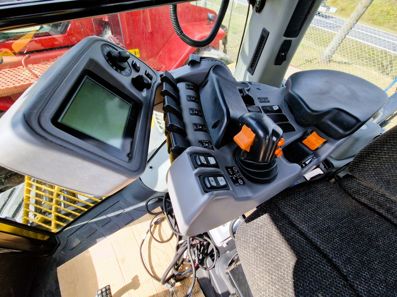 CHALLENGER MT 865 - Tractor pe senile: Foto 5 CHALLENGER MT 865 - Tractor pe senile: Foto 5