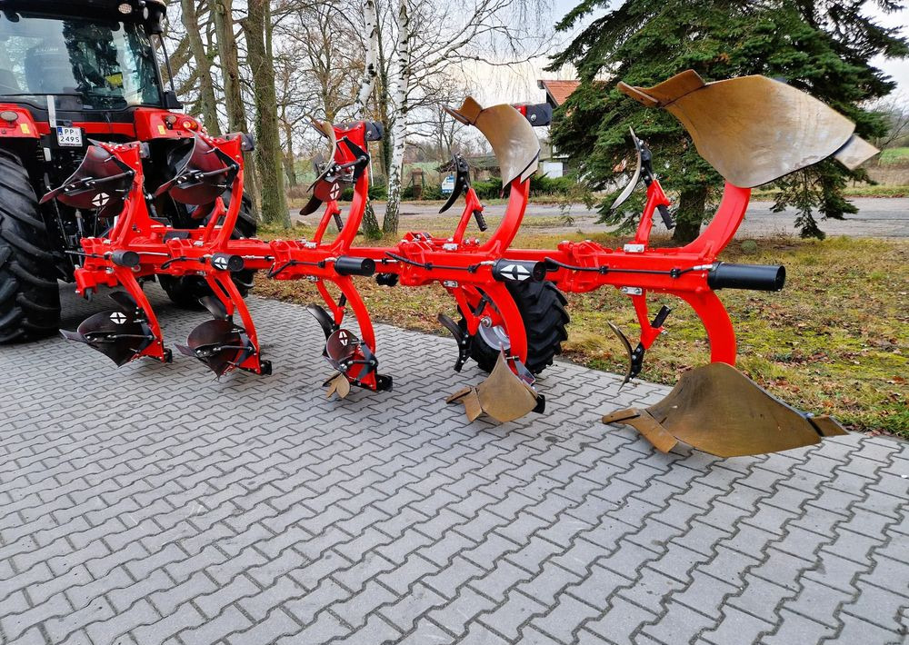 Gregoire Besson Gregoire Besson Rover 70 - Plug: Foto 3 Gregoire Besson Gregoire Besson Rover 70 - Plug: Foto 3