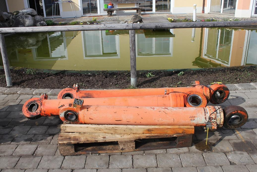 Atlas 1804 - Cilindru hidraulic pentru Utilaje constructii: Foto 1 Atlas 1804 - Cilindru hidraulic pentru Utilaje constructii: Foto 1