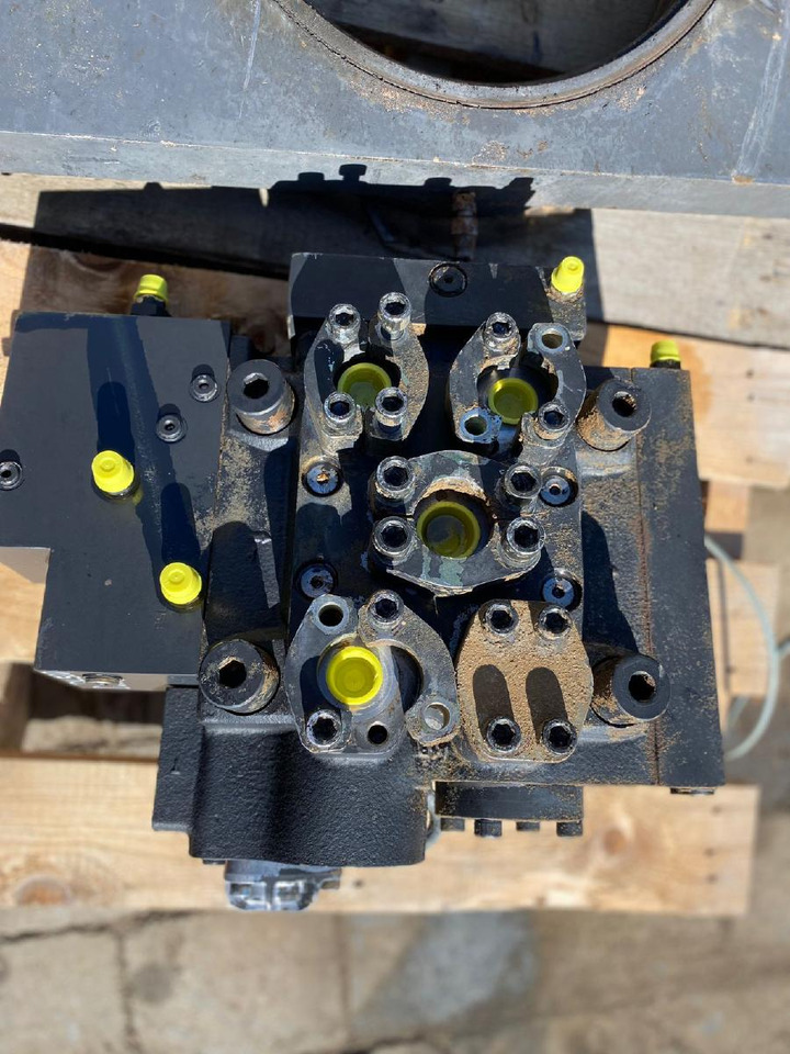 Doosan DL 500 - Supapa hidraulica pentru Utilaje constructii: Foto 4 Doosan DL 500 - Supapa hidraulica pentru Utilaje constructii: Foto 4