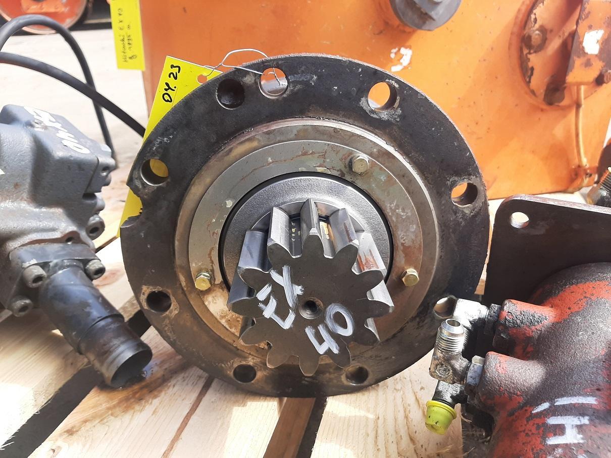 Hitachi EX 40 - Reductor de rotire pentru Utilaje constructii: Foto 3 Hitachi EX 40 - Reductor de rotire pentru Utilaje constructii: Foto 3