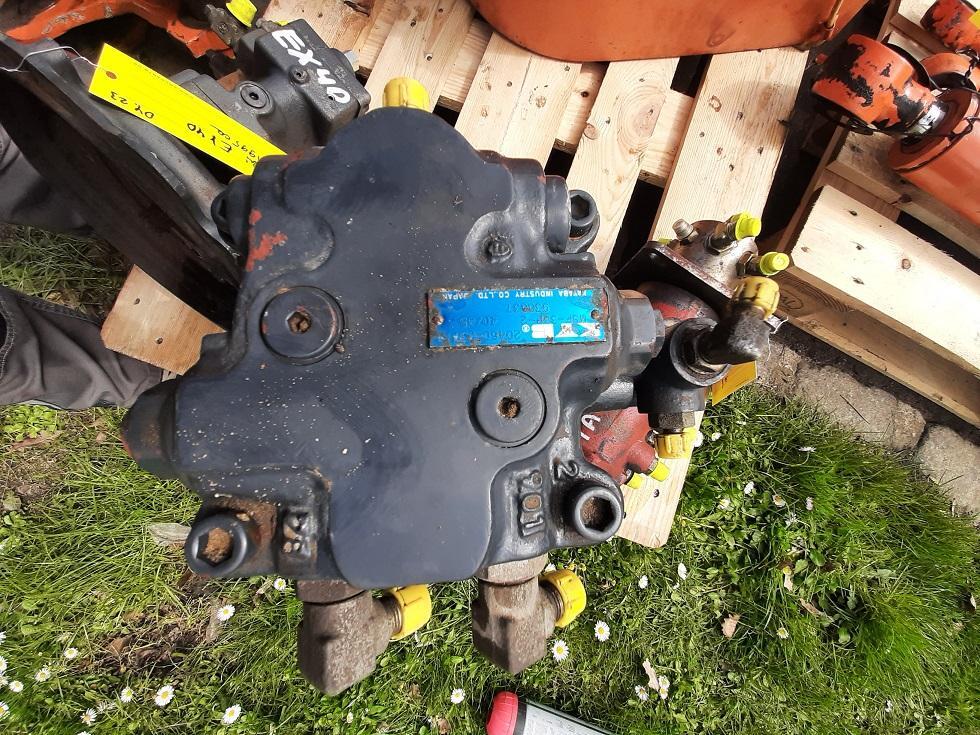 Hitachi EX 40 - Reductor de rotire pentru Utilaje constructii: Foto 5 Hitachi EX 40 - Reductor de rotire pentru Utilaje constructii: Foto 5