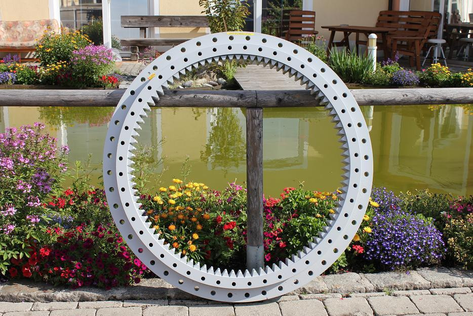 Liebherr R 912 HDSL Lit - Rulment rotire pentru Utilaje constructii: Foto 1 Liebherr R 912 HDSL Lit - Rulment rotire pentru Utilaje constructii: Foto 1