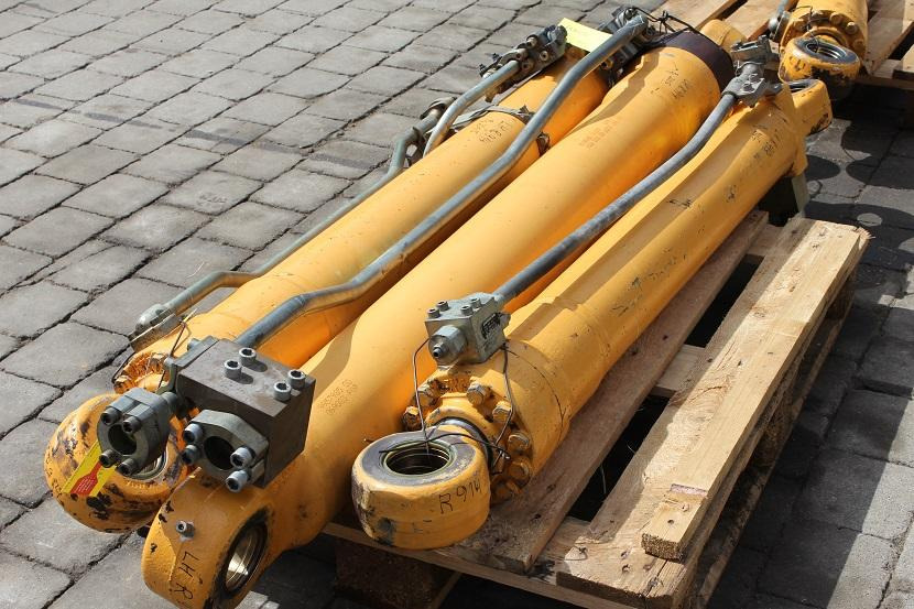 Liebherr R 914 - Cilindru hidraulic pentru Utilaje constructii: Foto 1 Liebherr R 914 - Cilindru hidraulic pentru Utilaje constructii: Foto 1