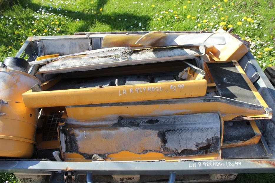 Liebherr R 924 HDSL - Caroserie și exterior pentru Utilaje constructii: Foto 4 Liebherr R 924 HDSL - Caroserie și exterior pentru Utilaje constructii: Foto 4