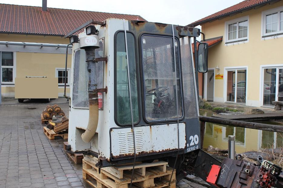 O&K L20 - Cabină pentru Utilaje constructii: Foto 3 O&K L20 - Cabină pentru Utilaje constructii: Foto 3