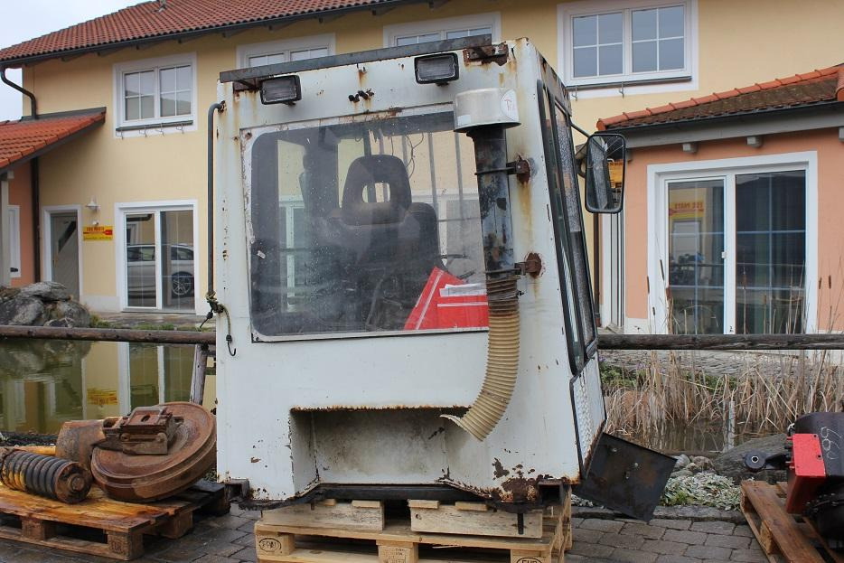 O&K L20 - Cabină pentru Utilaje constructii: Foto 4 O&K L20 - Cabină pentru Utilaje constructii: Foto 4