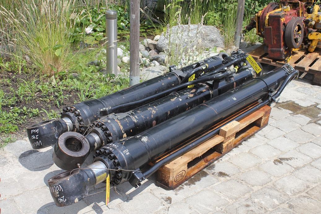 Volvo EC 240 B NLC - Cilindru hidraulic pentru Utilaje constructii: Foto 1 Volvo EC 240 B NLC - Cilindru hidraulic pentru Utilaje constructii: Foto 1