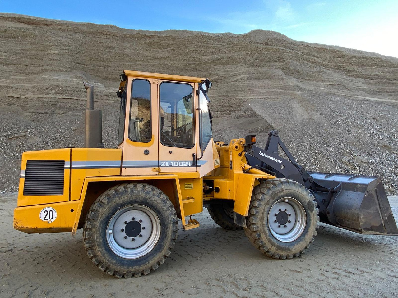 Zettelmeyer ZL 1002 - Încărcător frontal pe pneuri: Foto 3 Zettelmeyer ZL 1002 - Încărcător frontal pe pneuri: Foto 3