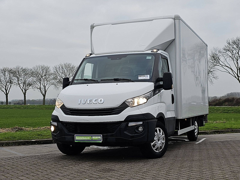 Iveco Daily 35S18 AC 3.0 LTR EURO6 - Autoutilitară box: Foto 1 Iveco Daily 35S18 AC 3.0 LTR EURO6 - Autoutilitară box: Foto 1