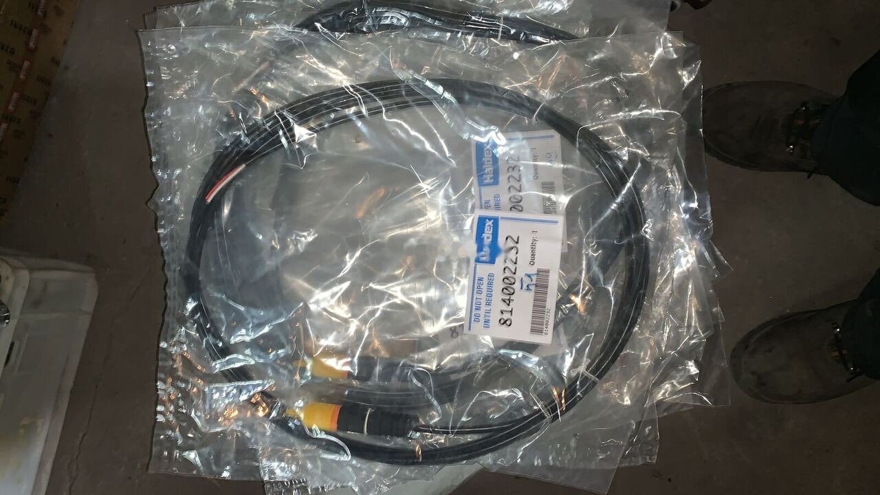 Haldex elektryczny EBS 24V 4m - Linie/ Furtun frână pentru Camion: Foto 5 Haldex elektryczny EBS 24V 4m - Linie/ Furtun frână pentru Camion: Foto 5