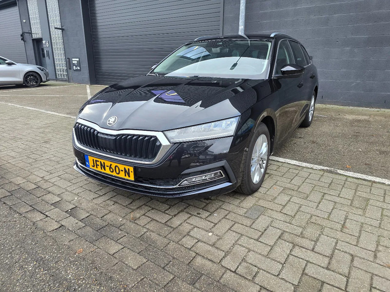 Škoda Octavia Combi 1.0 Benzine - Automobil: Foto 1 Škoda Octavia Combi 1.0 Benzine - Automobil: Foto 1