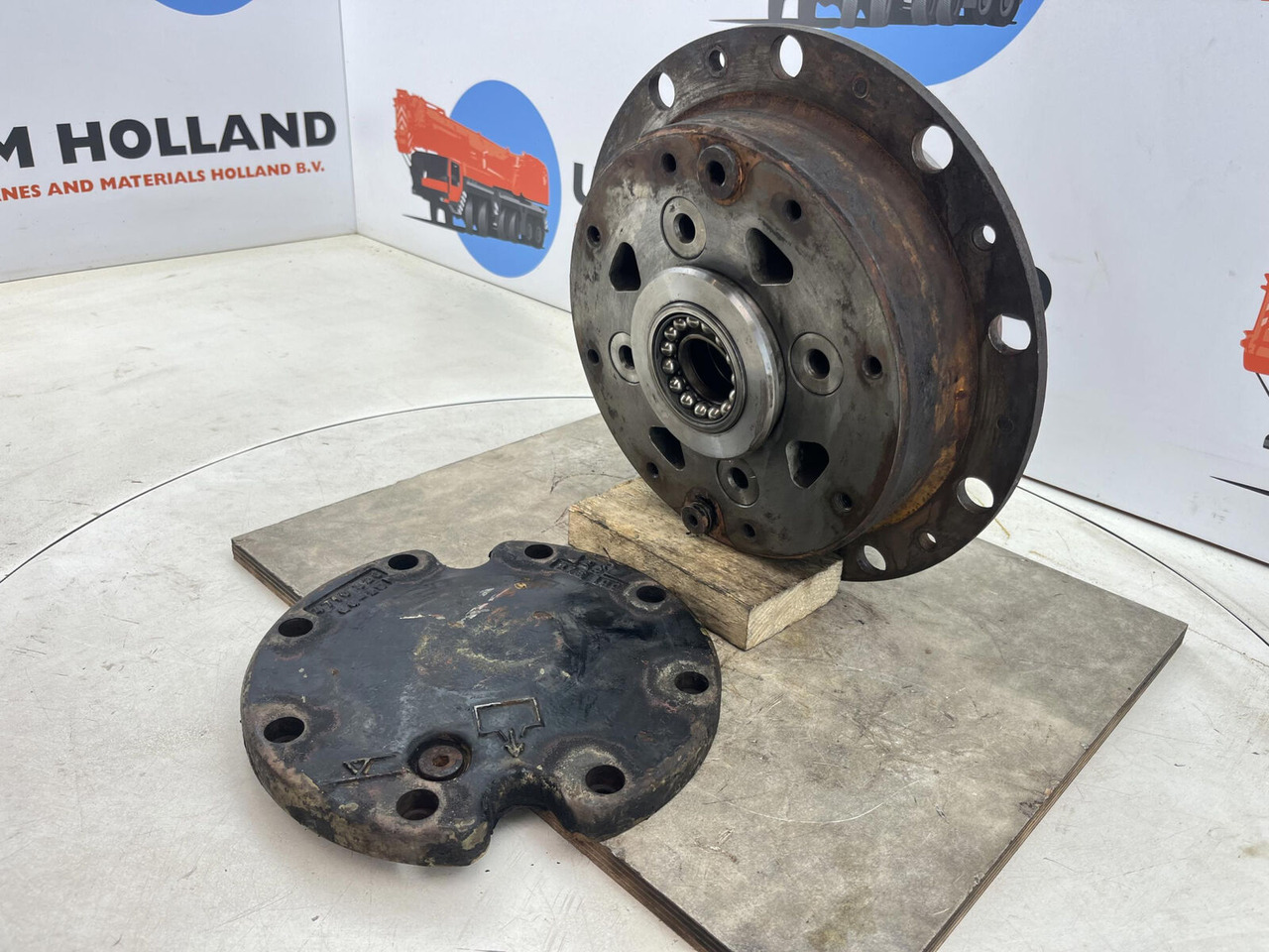 FAUN HK 40 planetary gear 27-18-65-24-4pl-H64-24 - Transmisie finală pentru Automacara: Foto 2 FAUN HK 40 planetary gear 27-18-65-24-4pl-H64-24 - Transmisie finală pentru Automacara: Foto 2