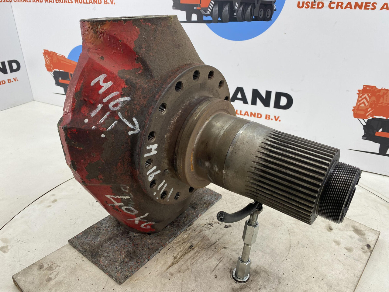 Gottwald AMK 70 Steering knuckle 16 holes axle 2 - Fuzeta pentru Automacara: Foto 3 Gottwald AMK 70 Steering knuckle 16 holes axle 2 - Fuzeta pentru Automacara: Foto 3