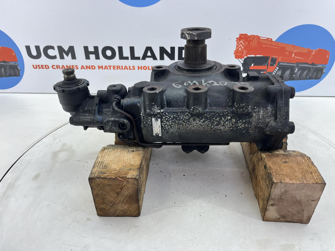 Grove GMK 2035 steering box - Casetă de direcție pentru Automacara: Foto 4 Grove GMK 2035 steering box - Casetă de direcție pentru Automacara: Foto 4