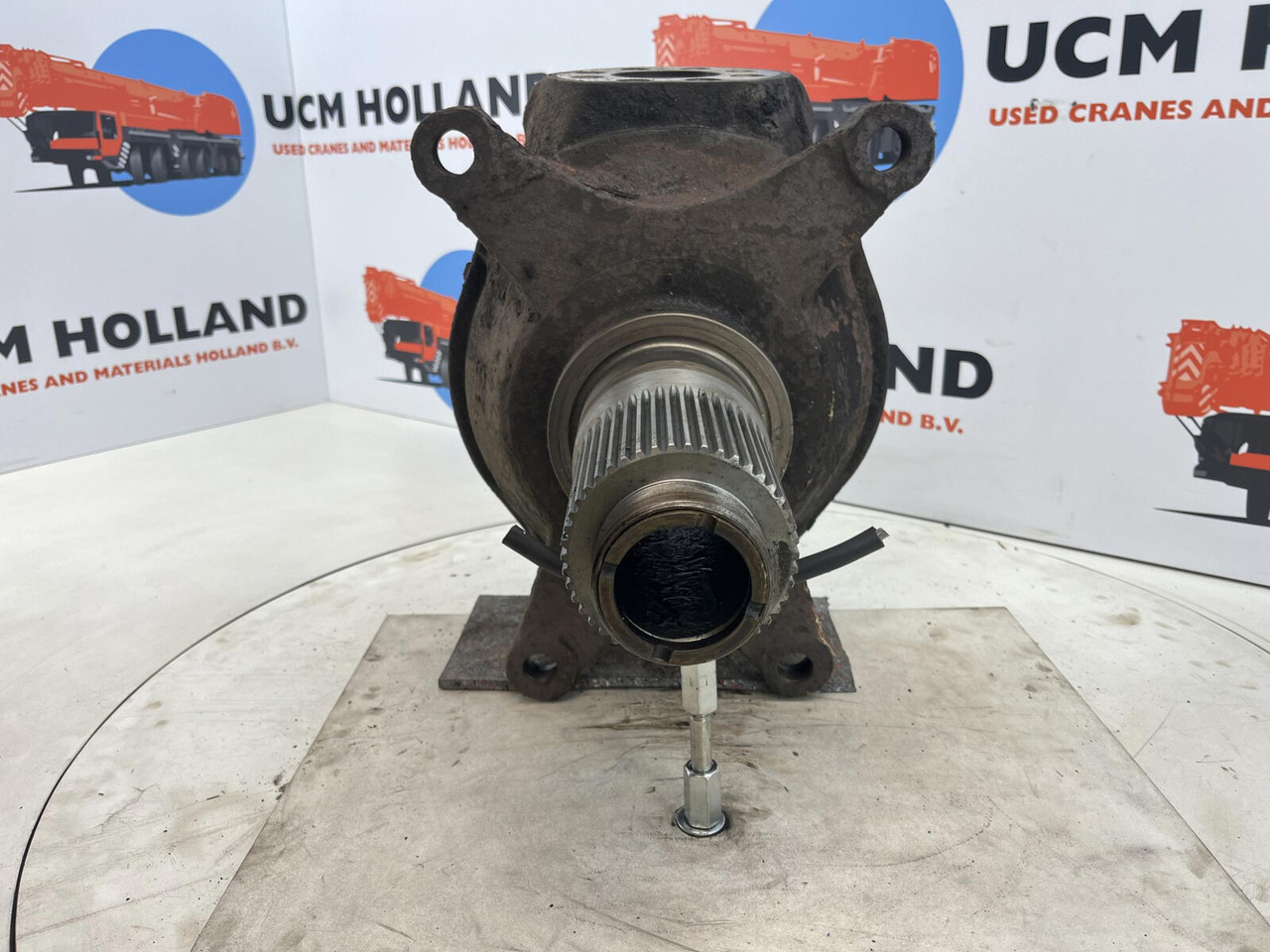 Krupp 70 GMT Steering knuckle axle 1 - Fuzeta pentru Automacara: Foto 2 Krupp 70 GMT Steering knuckle axle 1 - Fuzeta pentru Automacara: Foto 2