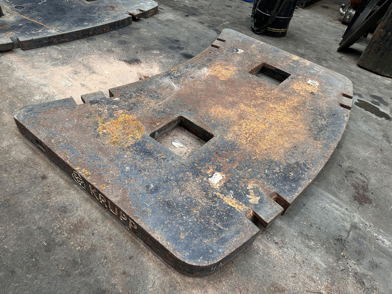 Krupp KMK 5160 counterweight 4,9 ton - Contragreutate pentru Automacara: Foto 2 Krupp KMK 5160 counterweight 4,9 ton - Contragreutate pentru Automacara: Foto 2