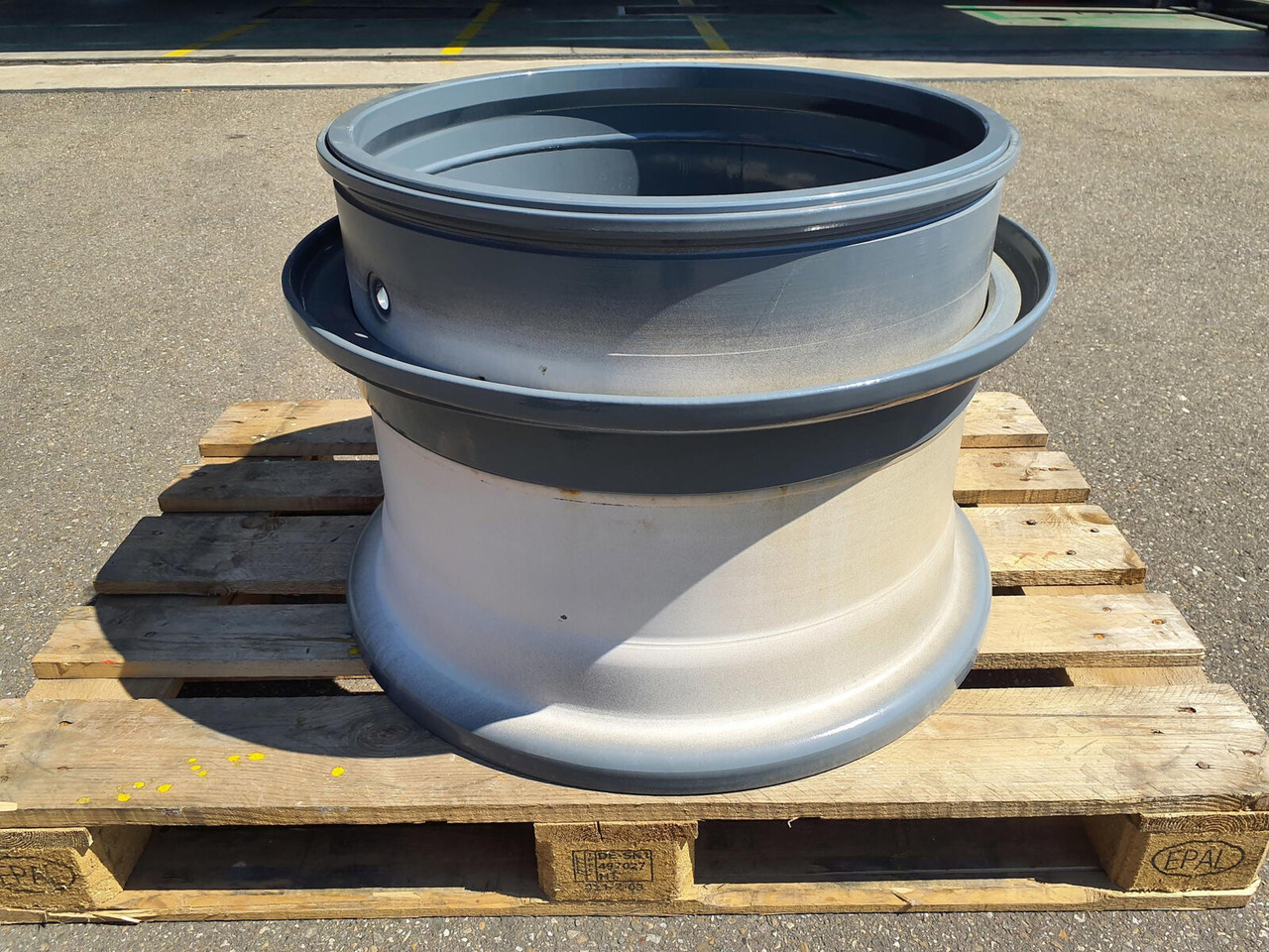 Liebherr Rim 525/80R25 10 21.5 3p - Jantă pentru Macara: Foto 3 Liebherr Rim 525/80R25 10 21.5 3p - Jantă pentru Macara: Foto 3