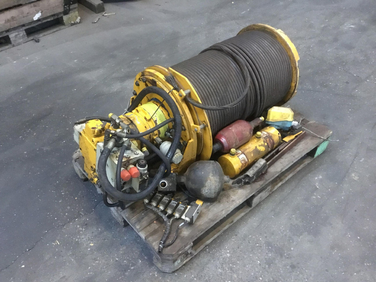 Spierings SK 477 winch - Troliu pentru Automacara: Foto 1 Spierings SK 477 winch - Troliu pentru Automacara: Foto 1