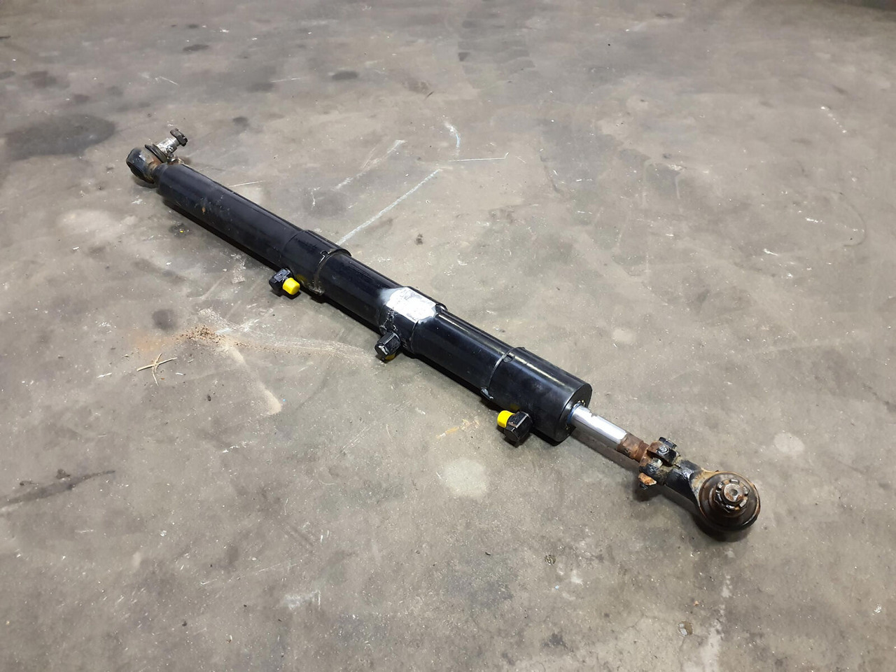 Terex AC 700 Steering Cylinder alxe 8 and 9 - Cilindru hidraulic pentru Macara: Foto 1 Terex AC 700 Steering Cylinder alxe 8 and 9 - Cilindru hidraulic pentru Macara: Foto 1