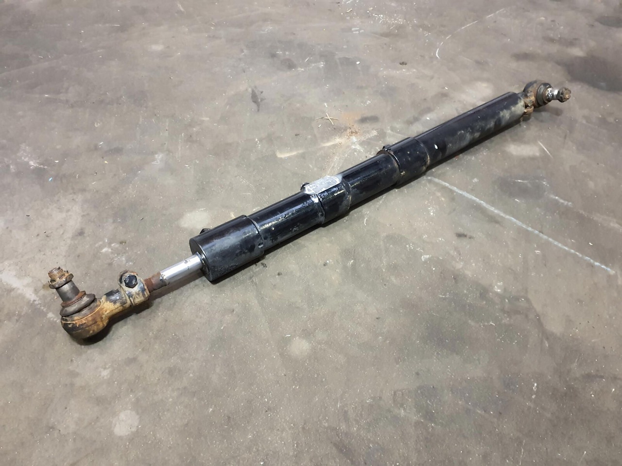 Terex AC 700 Steering Cylinder alxe 8 and 9 - Cilindru hidraulic pentru Macara: Foto 2 Terex AC 700 Steering Cylinder alxe 8 and 9 - Cilindru hidraulic pentru Macara: Foto 2