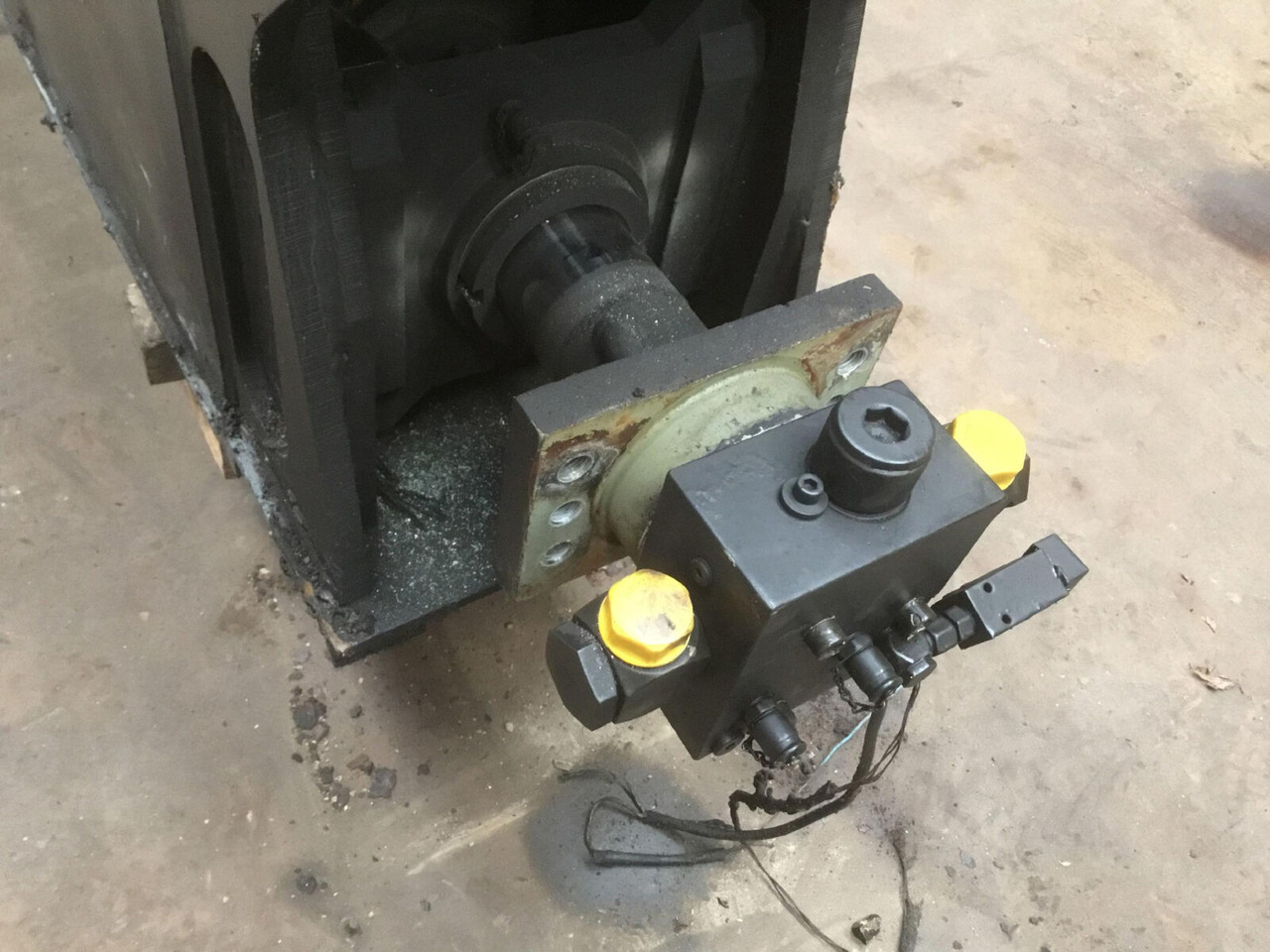 Terex PPM 400 ATT telescopic cylinder - Cilindru hidraulic pentru Automacara: Foto 1 Terex PPM 400 ATT telescopic cylinder - Cilindru hidraulic pentru Automacara: Foto 1