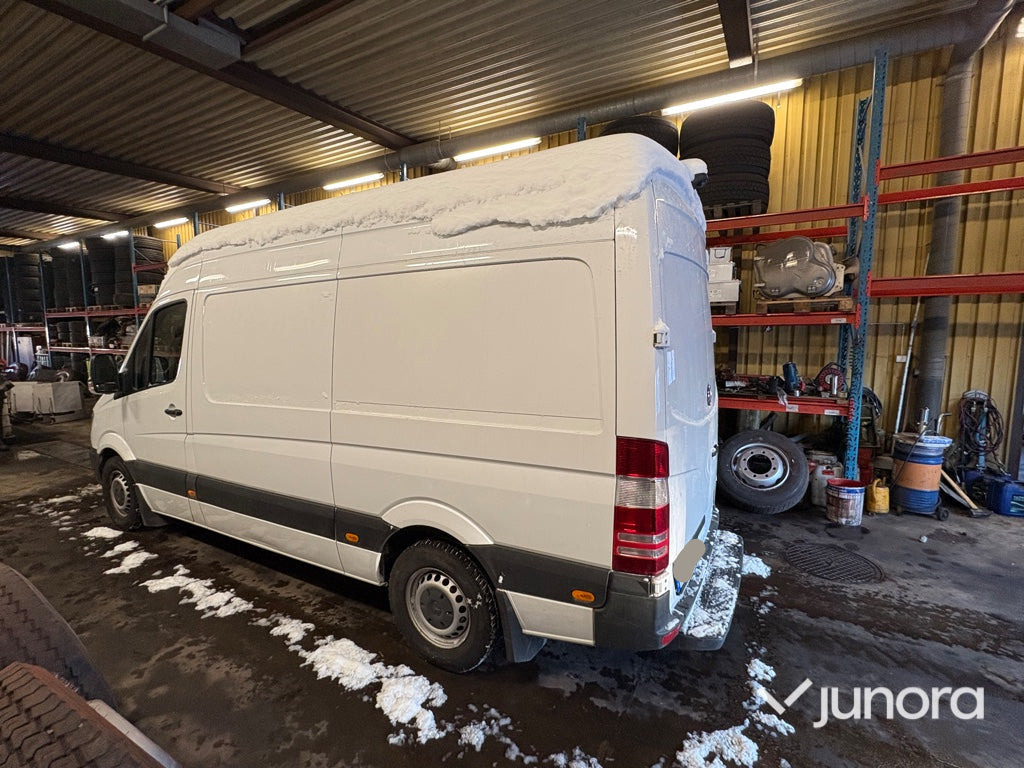 Mercedes Benz Sprinter - Dubă: Foto 3 Mercedes Benz Sprinter - Dubă: Foto 3