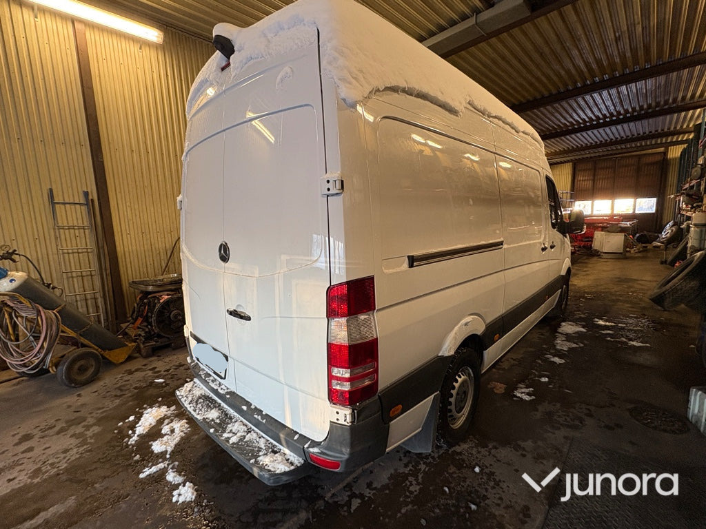 Mercedes Benz Sprinter - Dubă: Foto 5 Mercedes Benz Sprinter - Dubă: Foto 5