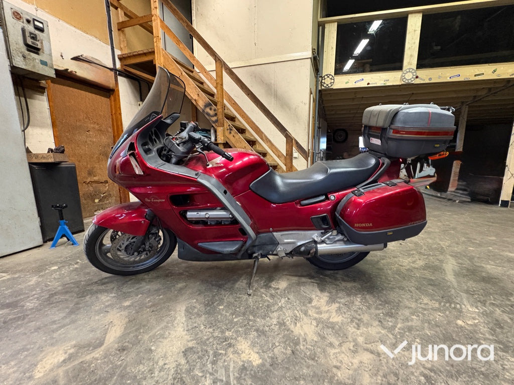 Motorcykel - Honda, ST1100 PAN EUROPEA - Motocicletă: Foto 2 Motorcykel - Honda, ST1100 PAN EUROPEA - Motocicletă: Foto 2